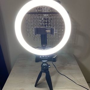 Small ring light with phone holder